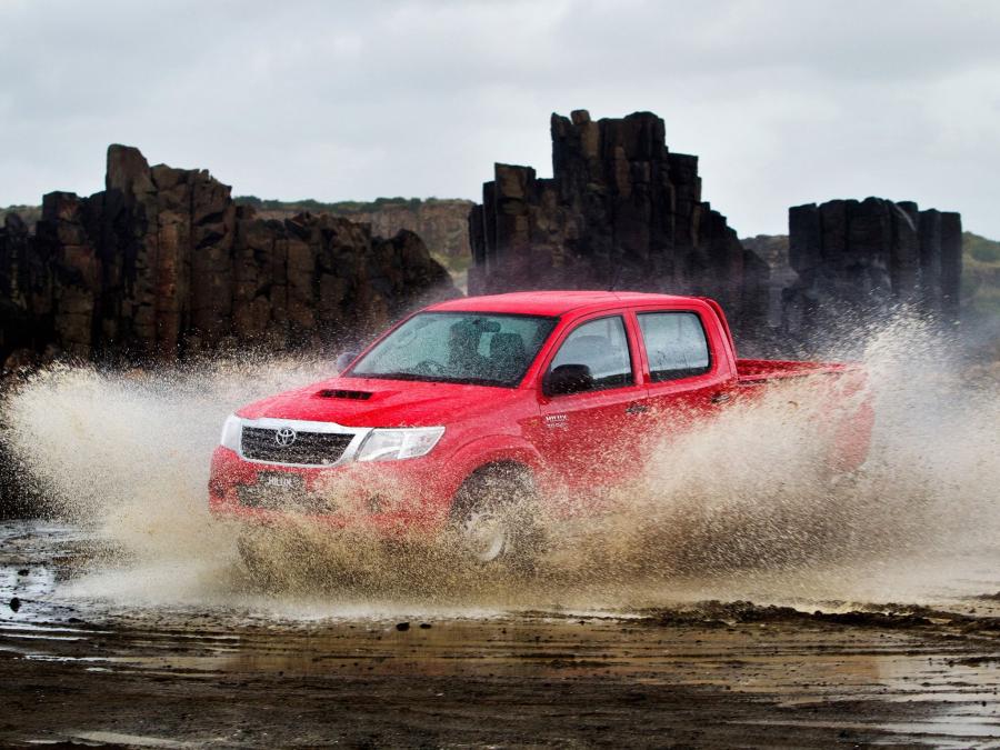  Toyota Hilux SR Double Cab 4x4 2011 года  (AU) (фото 2 из 10)